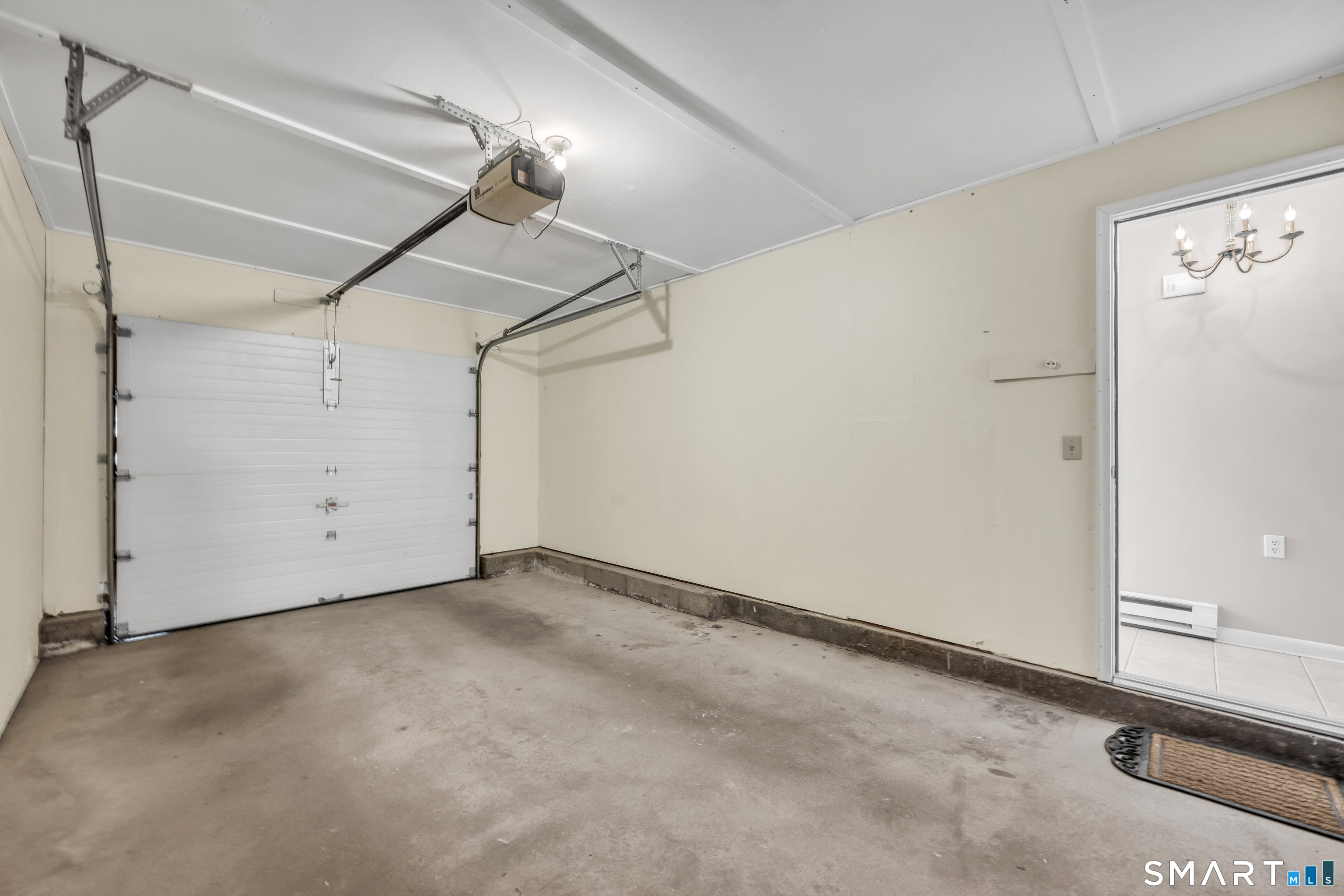10 Knoll Lane Simsbury CT 06089