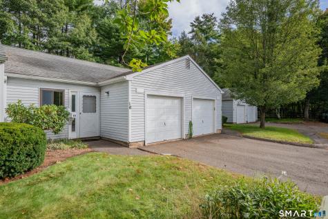 10 Knoll Lane Simsbury CT 06089