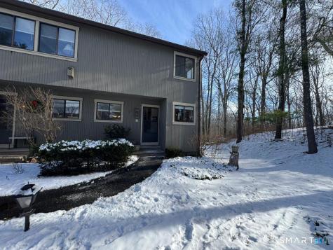12 Edgehill Court Woodbury CT 06798