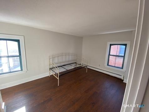 43 Alden Street Hartford CT 06114