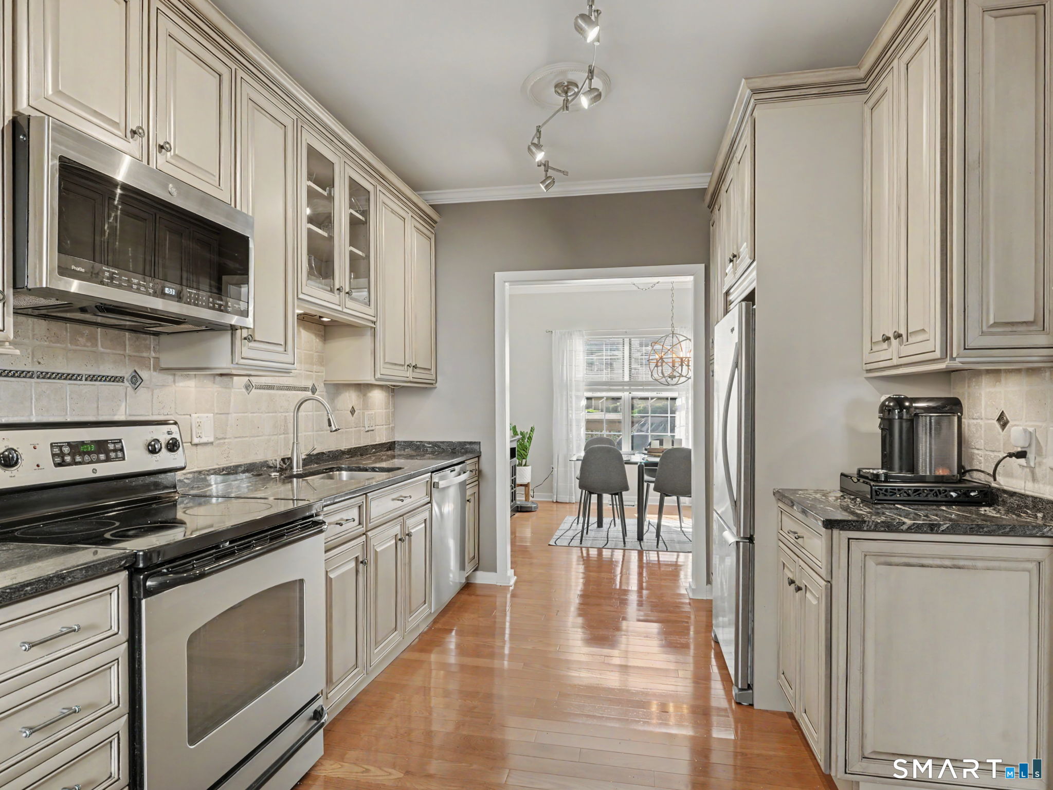 132 Hope Street Stamford CT 06906