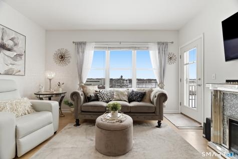 400 Bank Street New London CT 06320