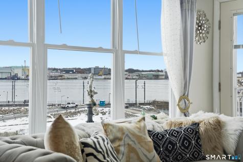 400 Bank Street New London CT 06320