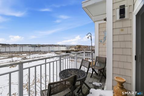 400 Bank Street New London CT 06320