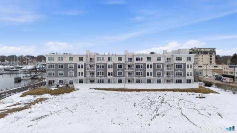 400 Bank Street New London CT 06320