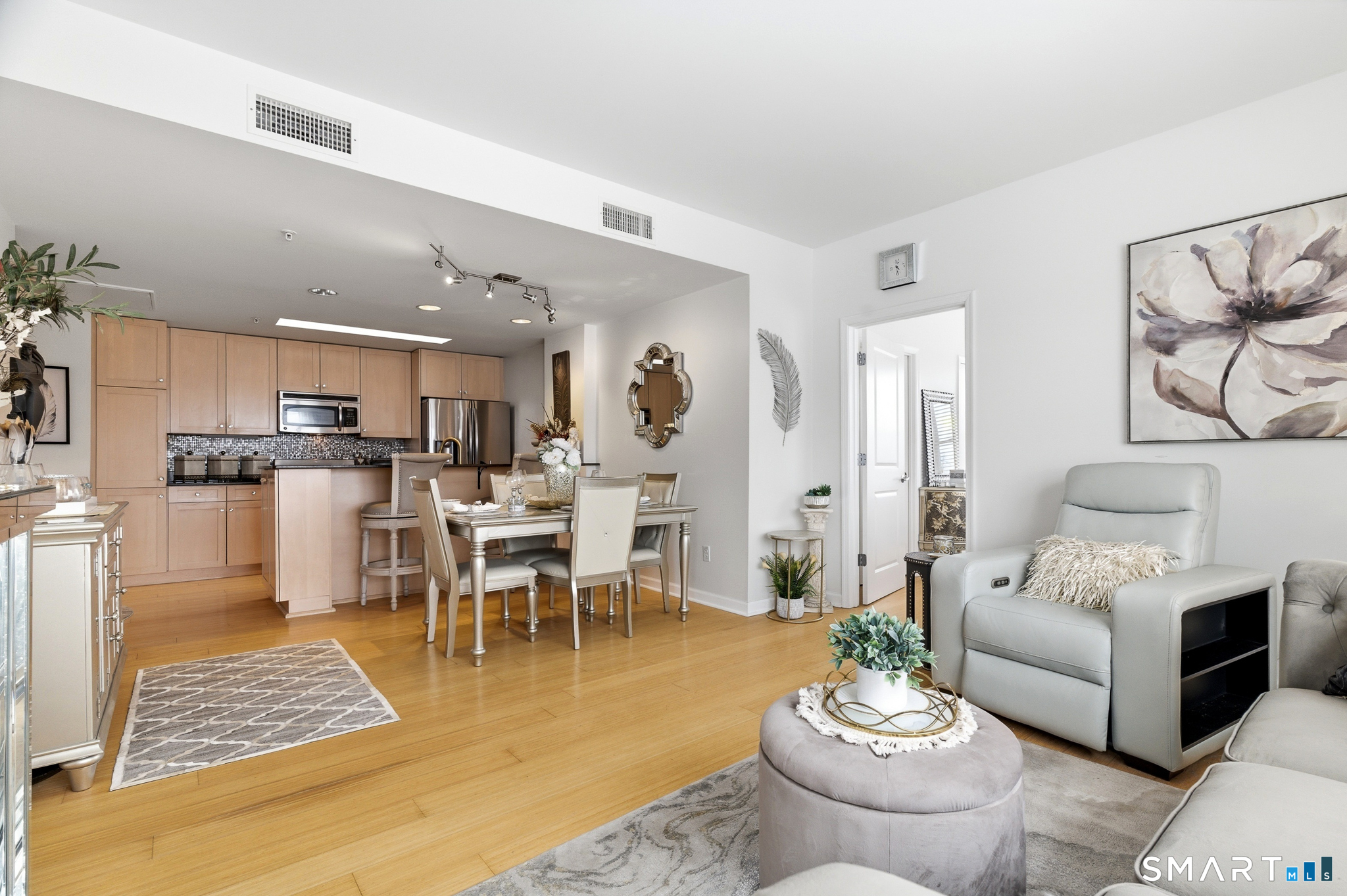 400 Bank Street New London CT 06320