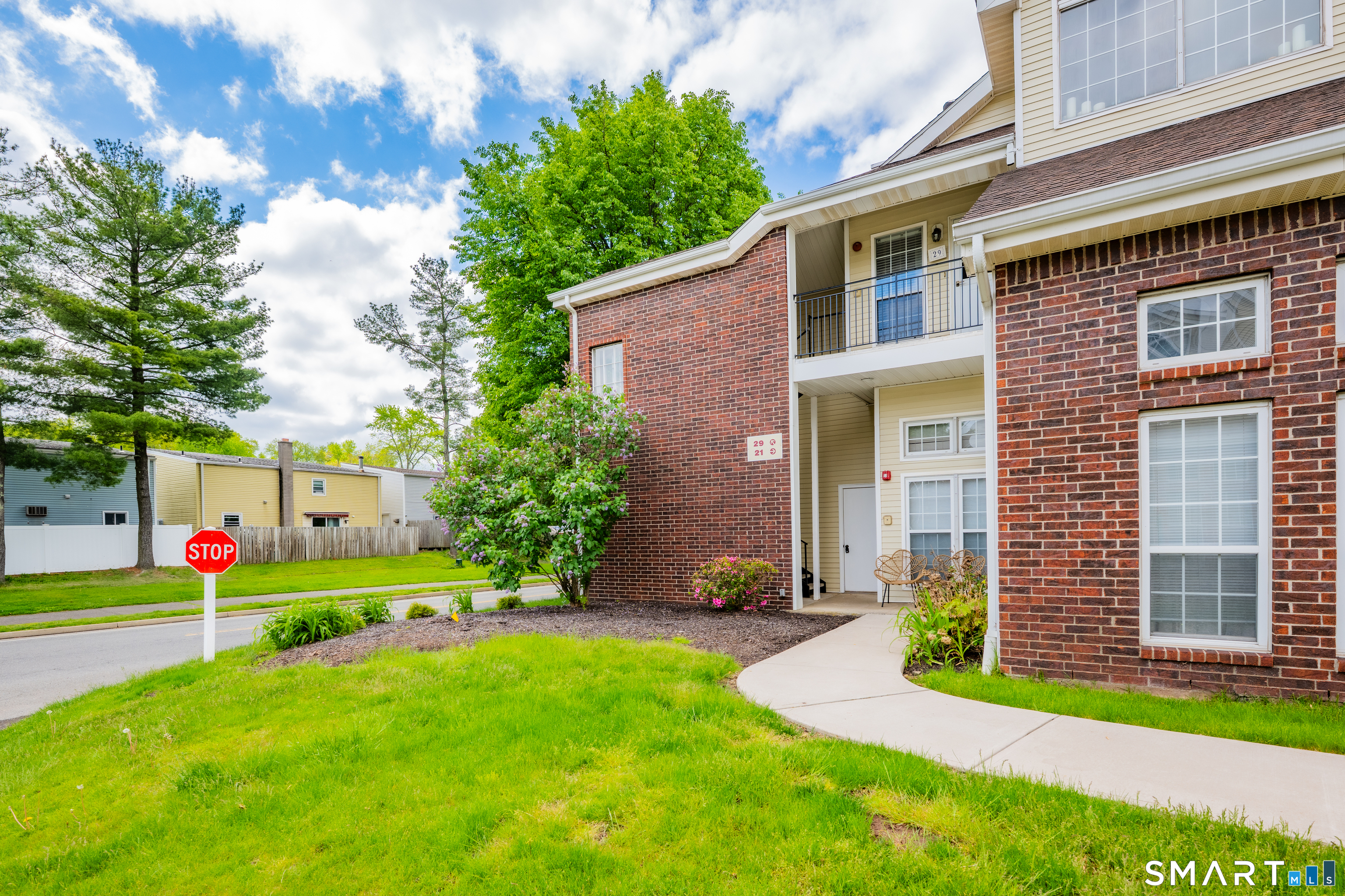 29 Carriage Crossing Lane Middletown CT 06457
