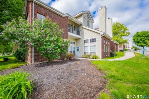 29 Carriage Crossing Lane Middletown CT 06457