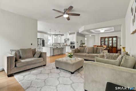 85 Ridgewood Drive Middlebury CT 06762