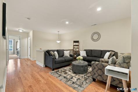 85 Ridgewood Drive Middlebury CT 06762