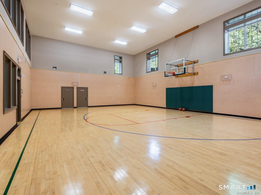 85 Ridgewood Drive Middlebury CT 06762