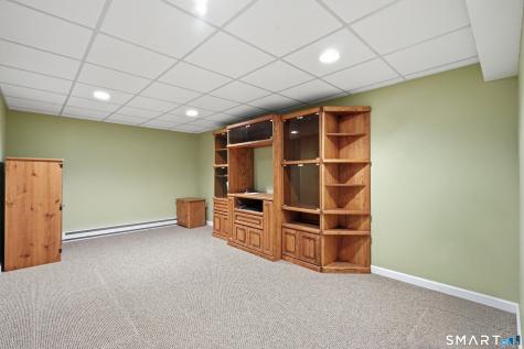1985 West Street Southington CT 06489