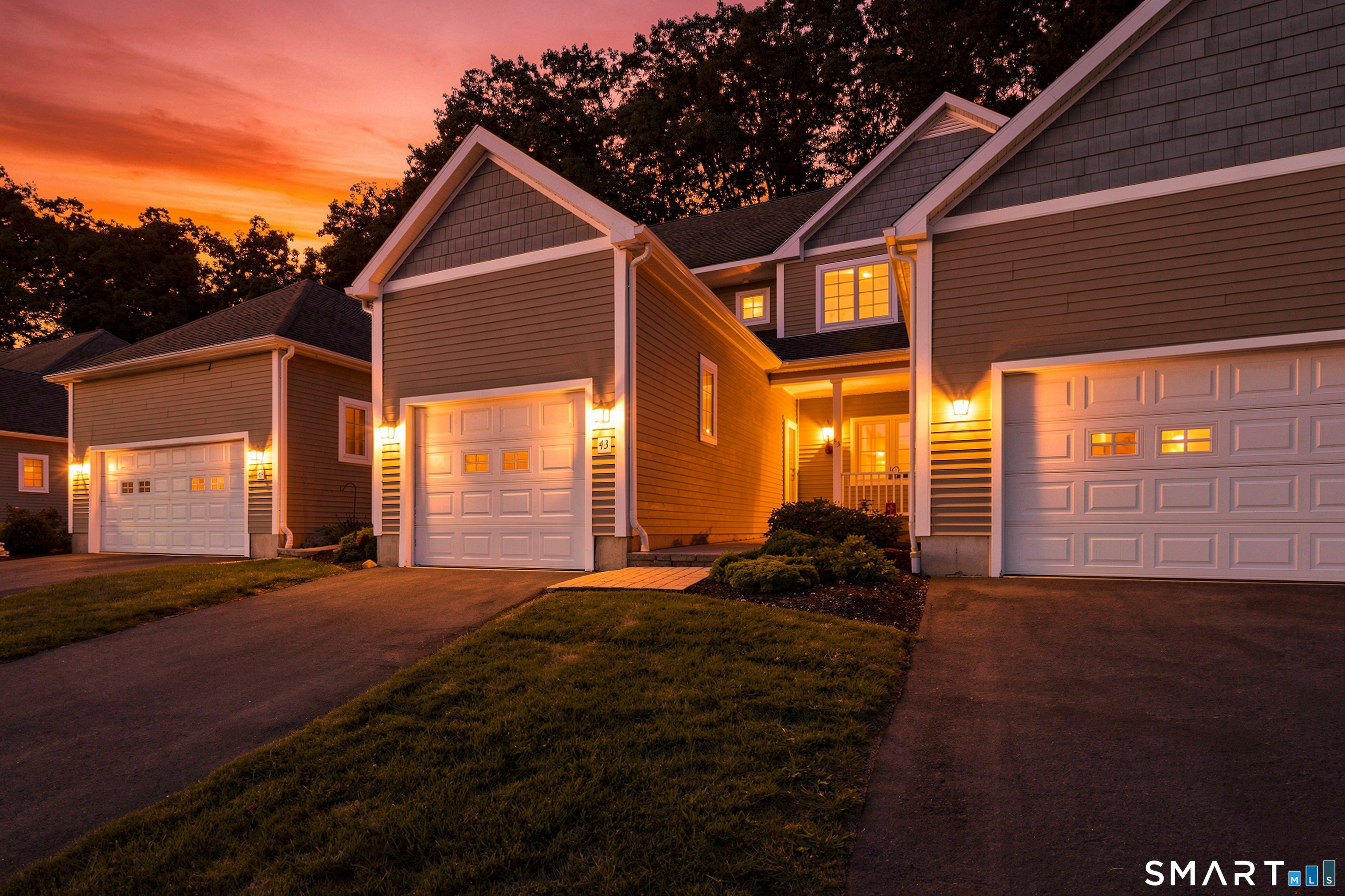 1985 West Street Southington CT 06489
