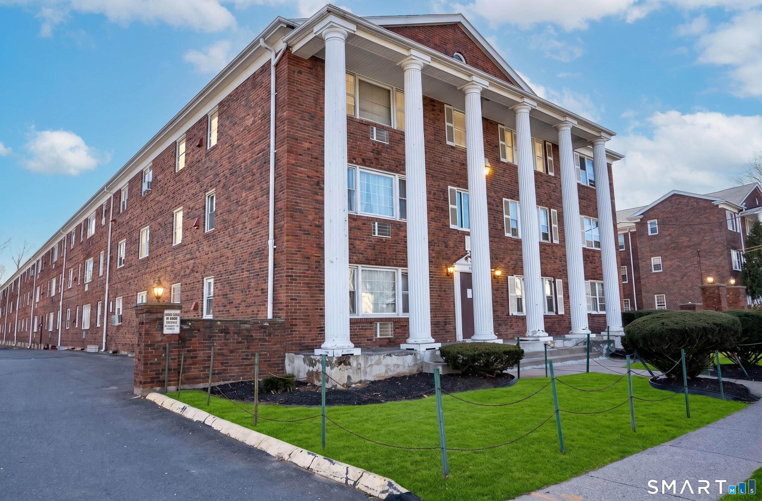 509 Burnside Avenue East Hartford CT 06108