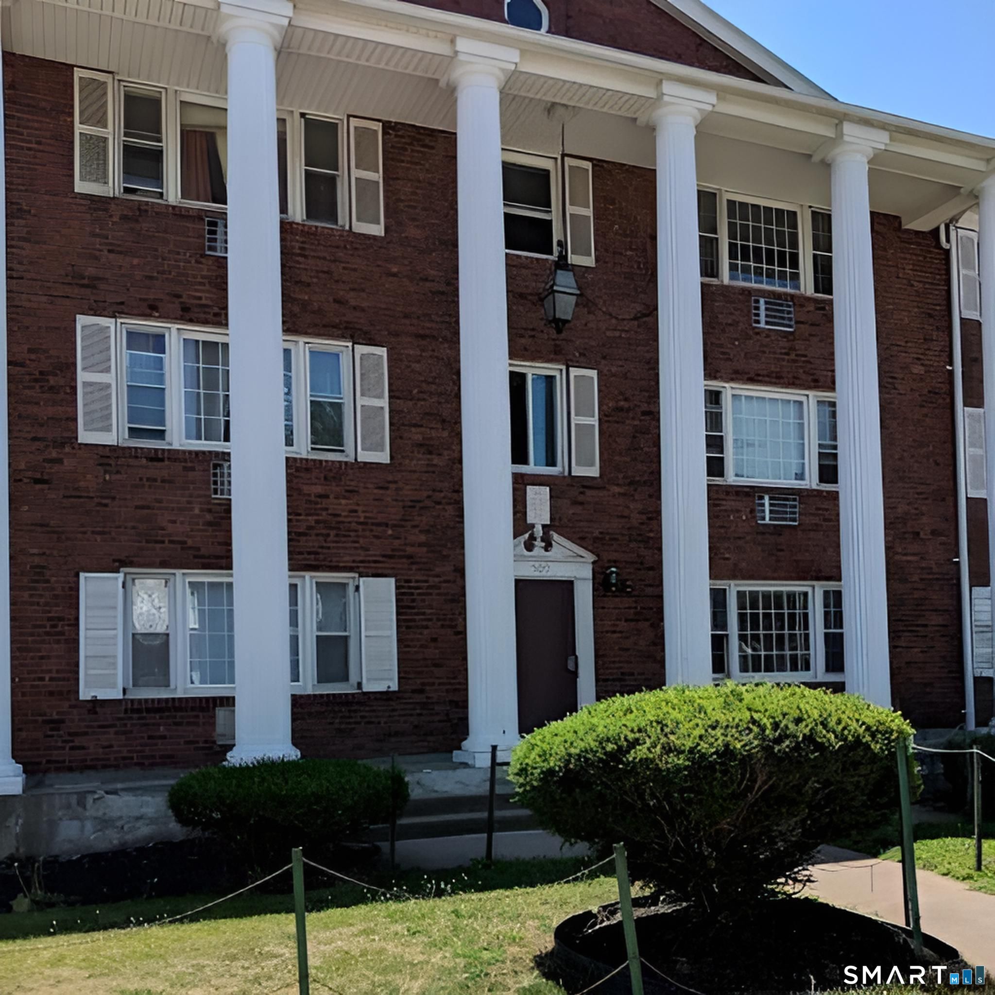 509 Burnside Avenue East Hartford CT 06108