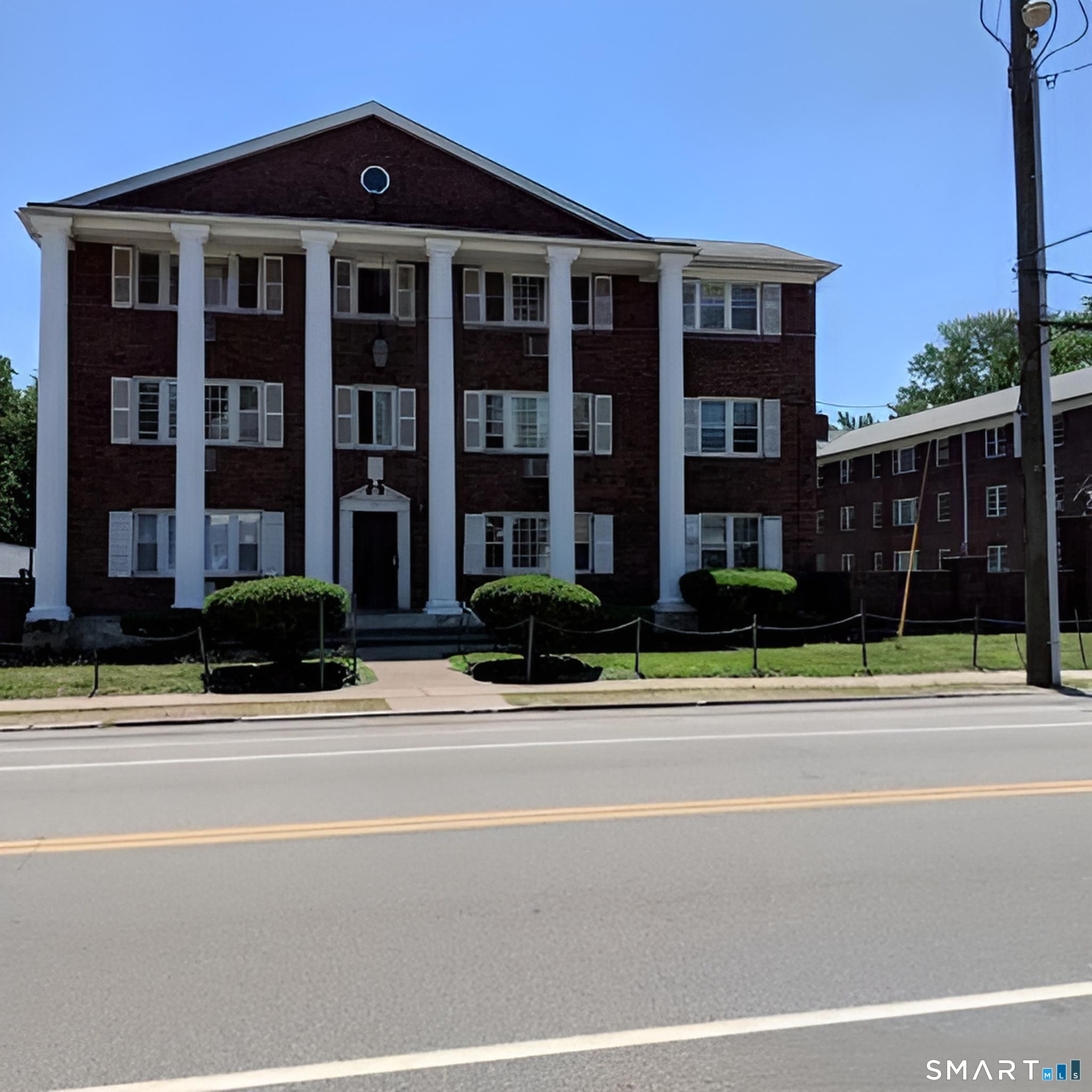 509 Burnside Avenue East Hartford CT 06108