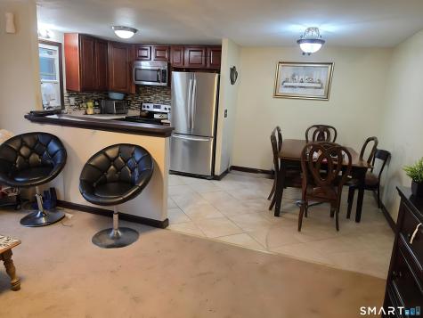 509 Burnside Avenue East Hartford CT 06108
