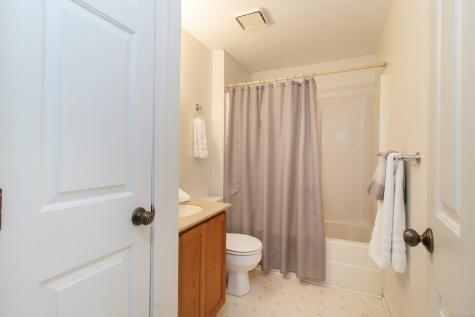 7 West Meadow Lane Middletown CT 06457