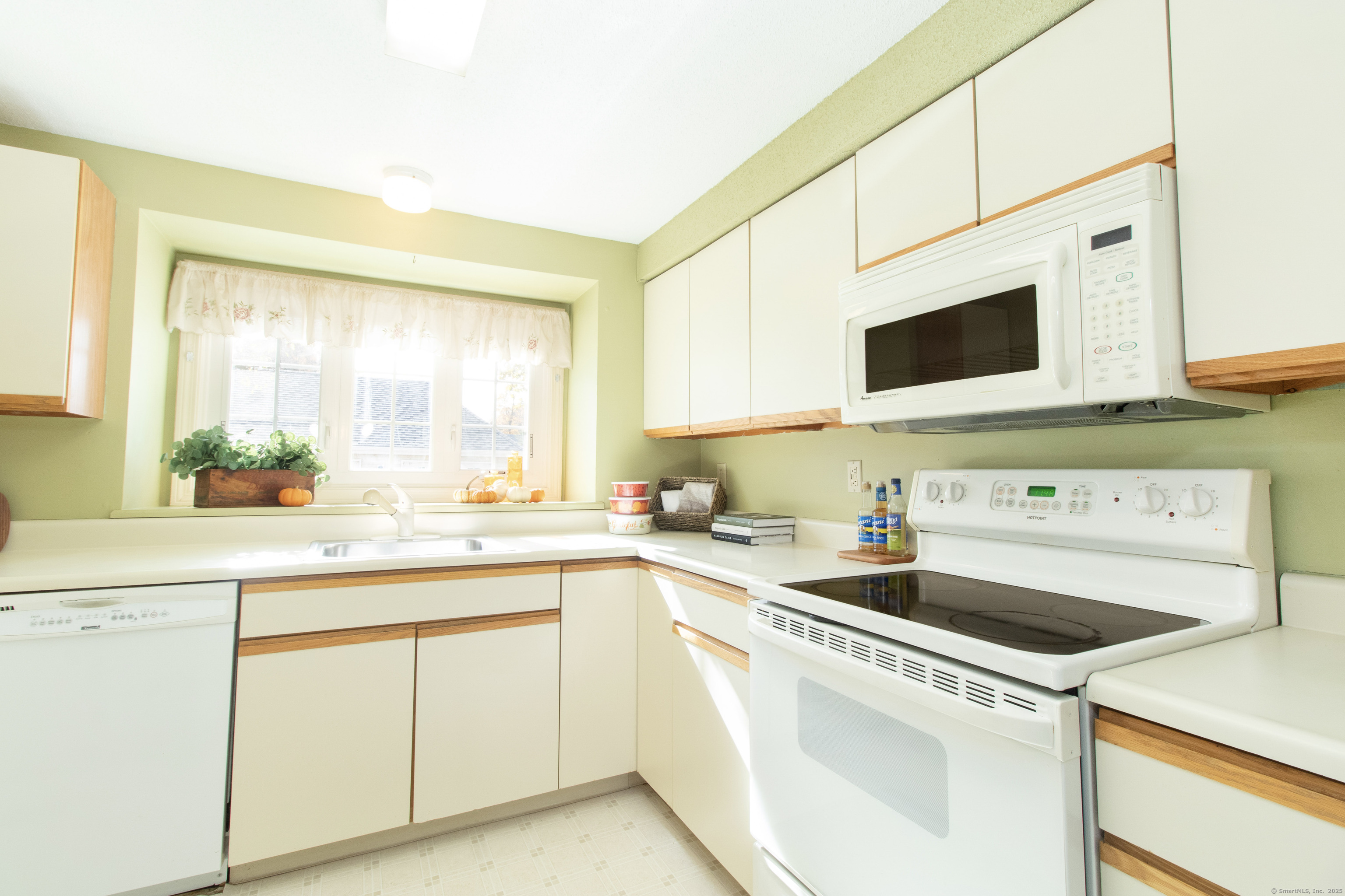 7 West Meadow Lane Middletown CT 06457
