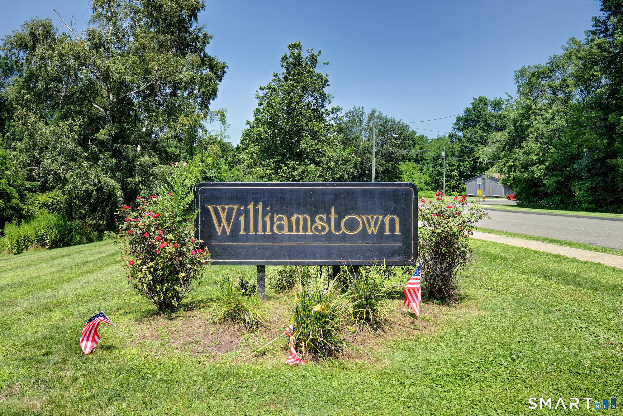 290 Williamstown Court Newington CT 06111