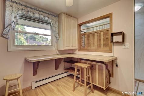 290 Williamstown Court Newington CT 06111