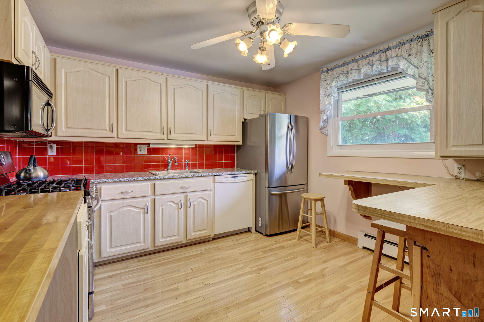 290 Williamstown Court Newington CT 06111