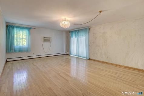 290 Williamstown Court Newington CT 06111