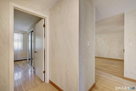290 Williamstown Court Newington CT 06111