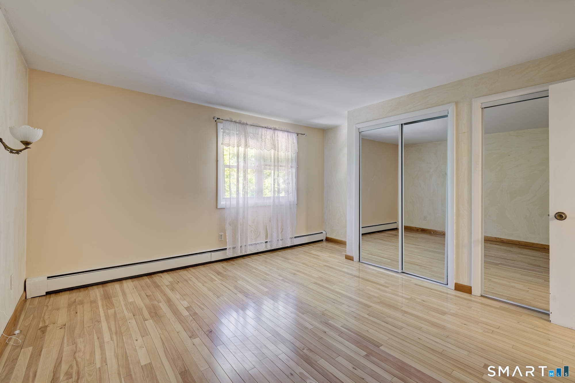 290 Williamstown Court Newington CT 06111