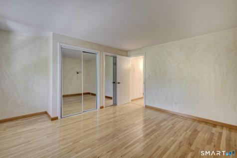 290 Williamstown Court Newington CT 06111