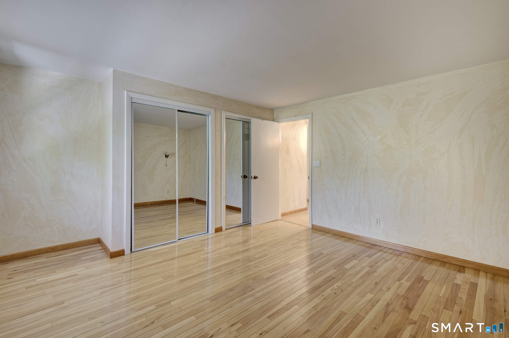 290 Williamstown Court Newington CT 06111