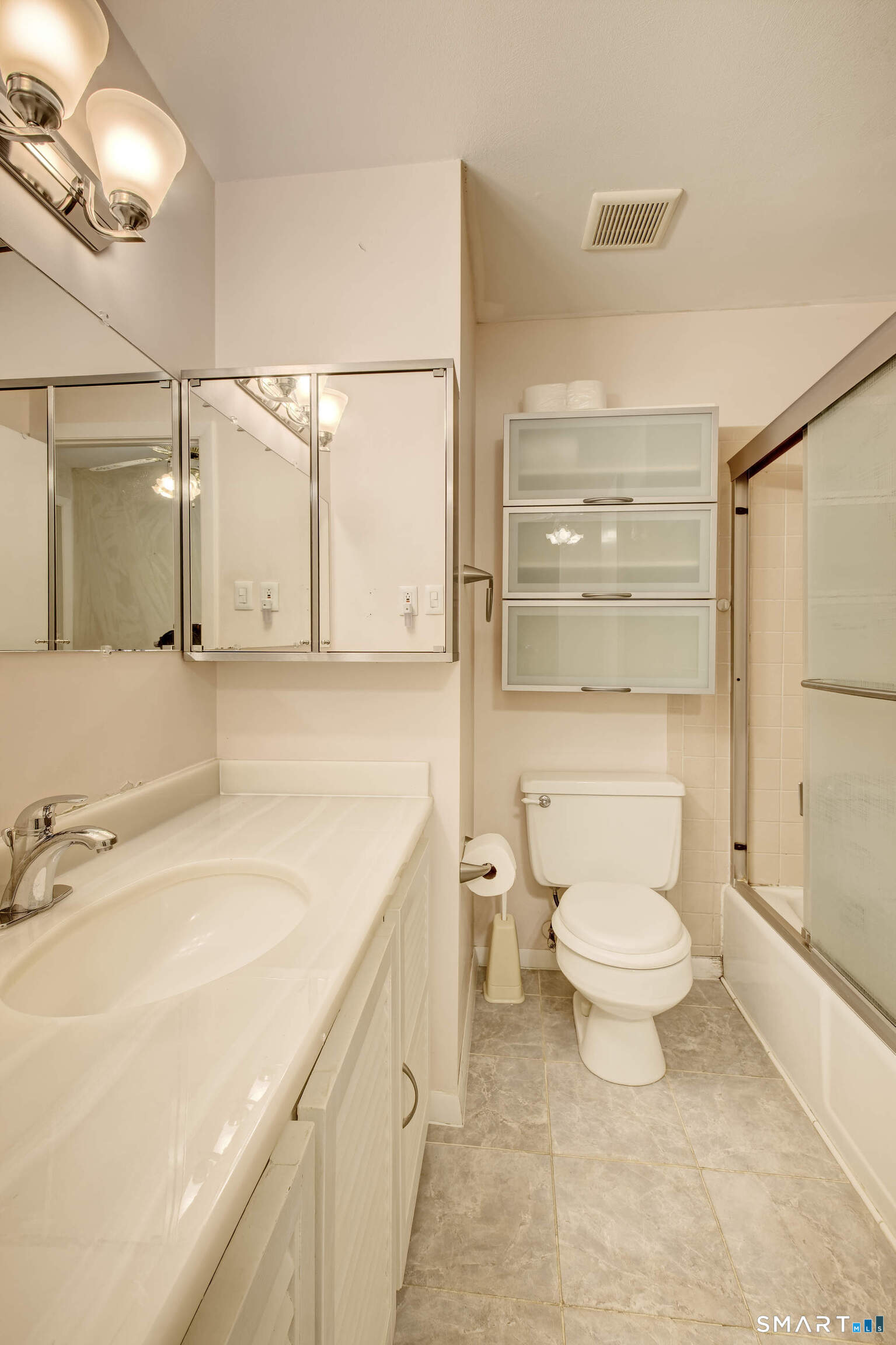 290 Williamstown Court Newington CT 06111