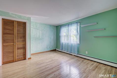 290 Williamstown Court Newington CT 06111