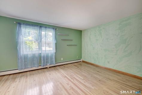 290 Williamstown Court Newington CT 06111