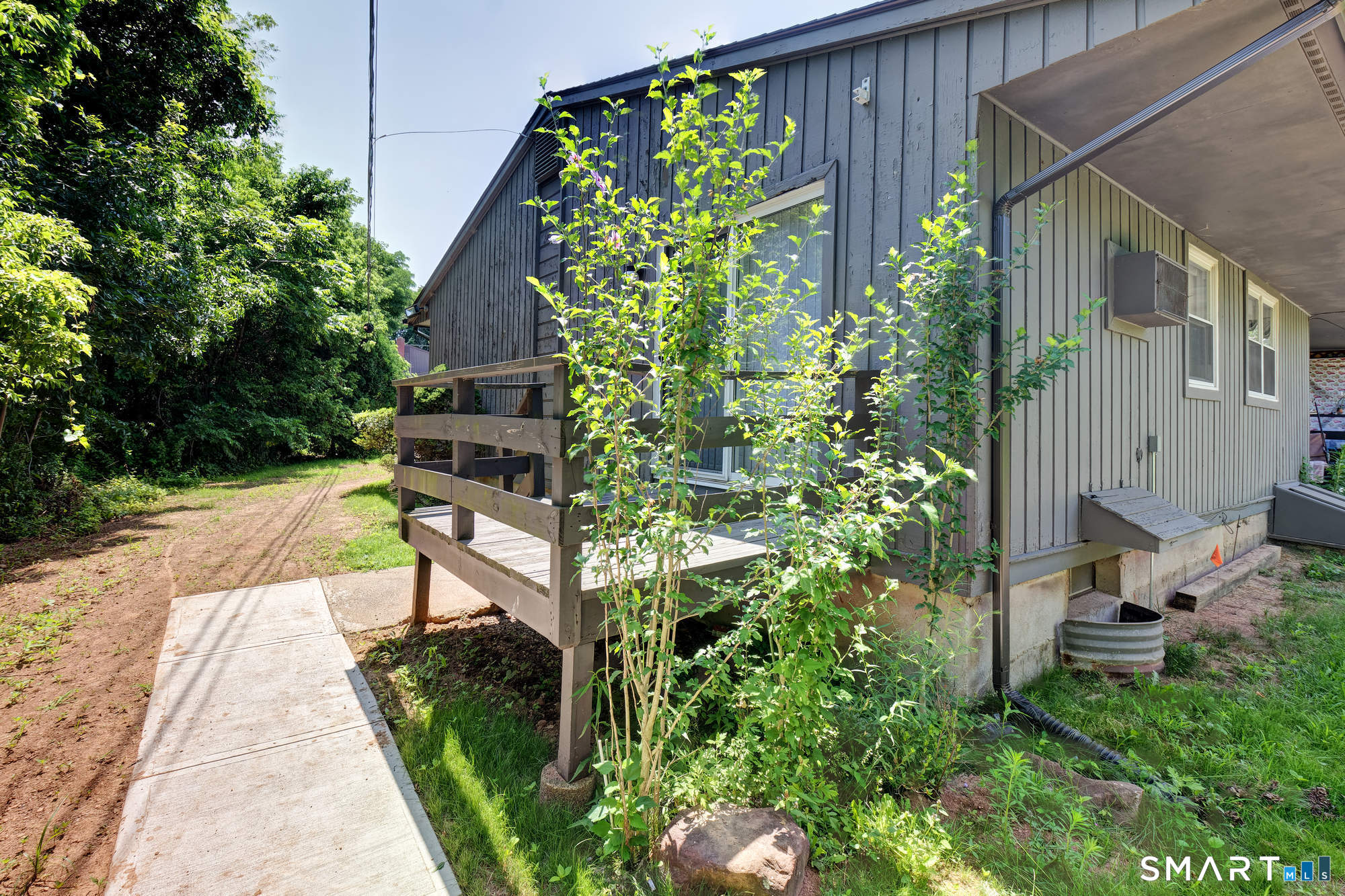290 Williamstown Court Newington CT 06111