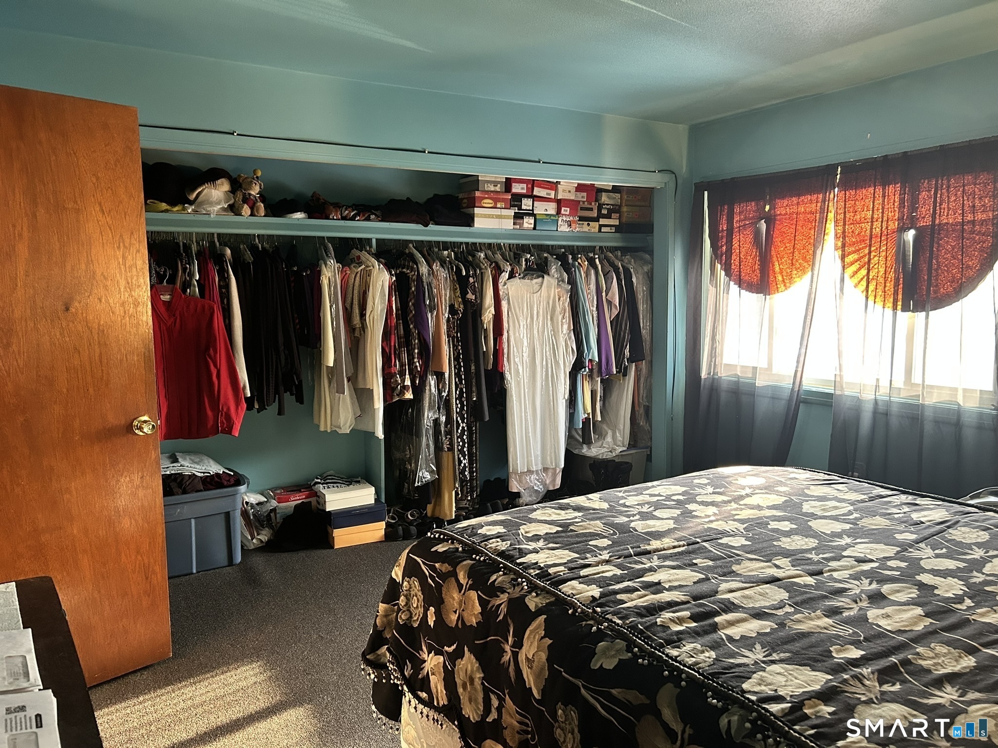 2 Camelot Drive Bloomfield CT 06002