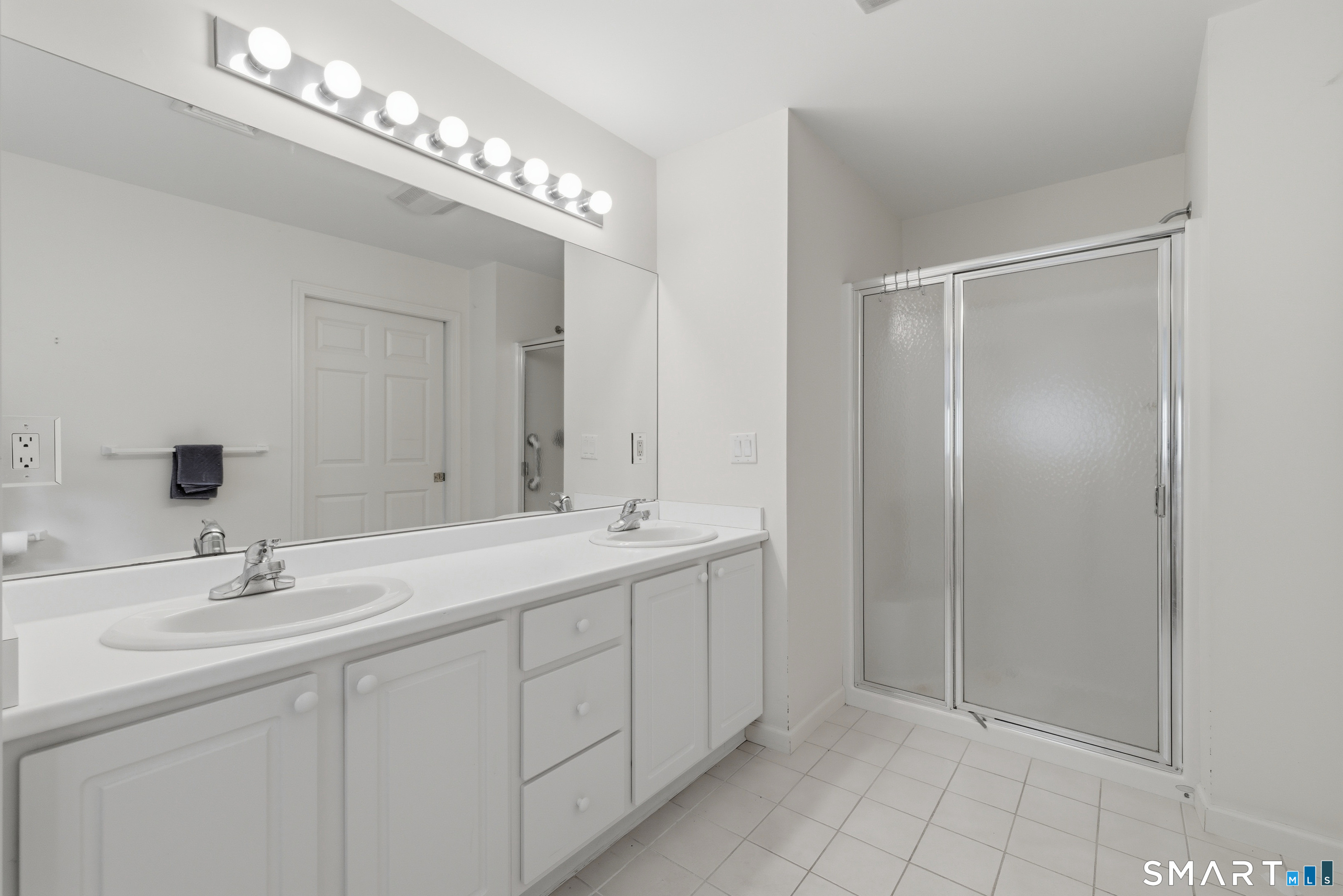 12 Tabor Circle West Hartford CT 06117