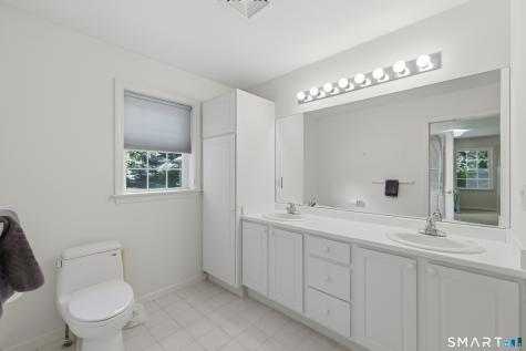 12 Tabor Circle West Hartford CT 06117