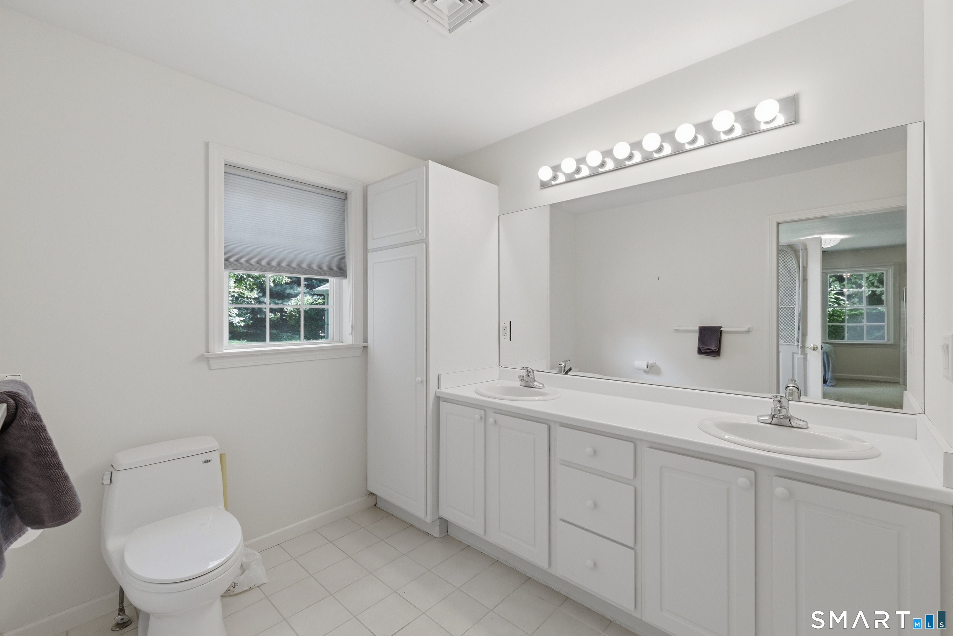 12 Tabor Circle West Hartford CT 06117