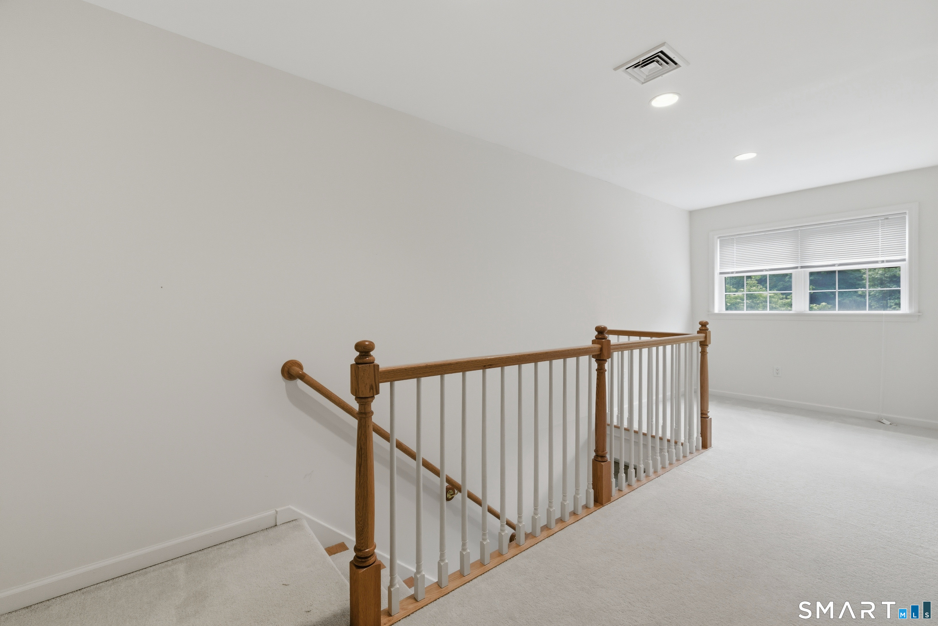 12 Tabor Circle West Hartford CT 06117