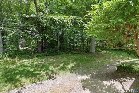 12 Tabor Circle West Hartford CT 06117