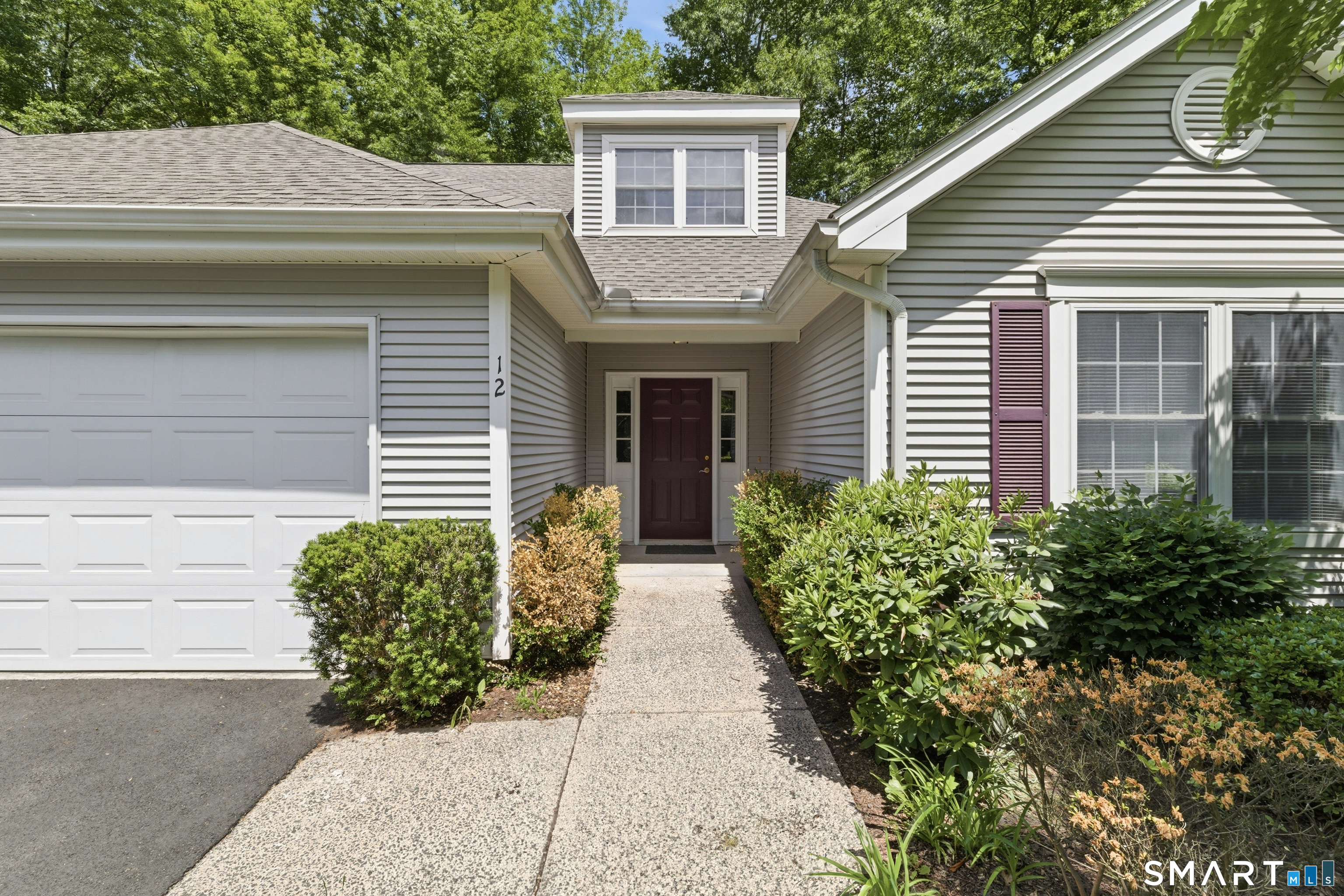 12 Tabor Circle West Hartford CT 06117