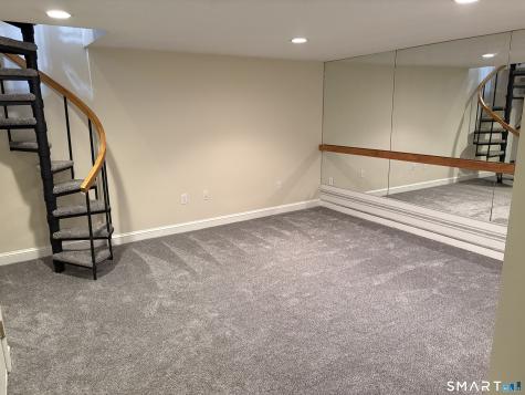 791 West Main Street Meriden CT 06451