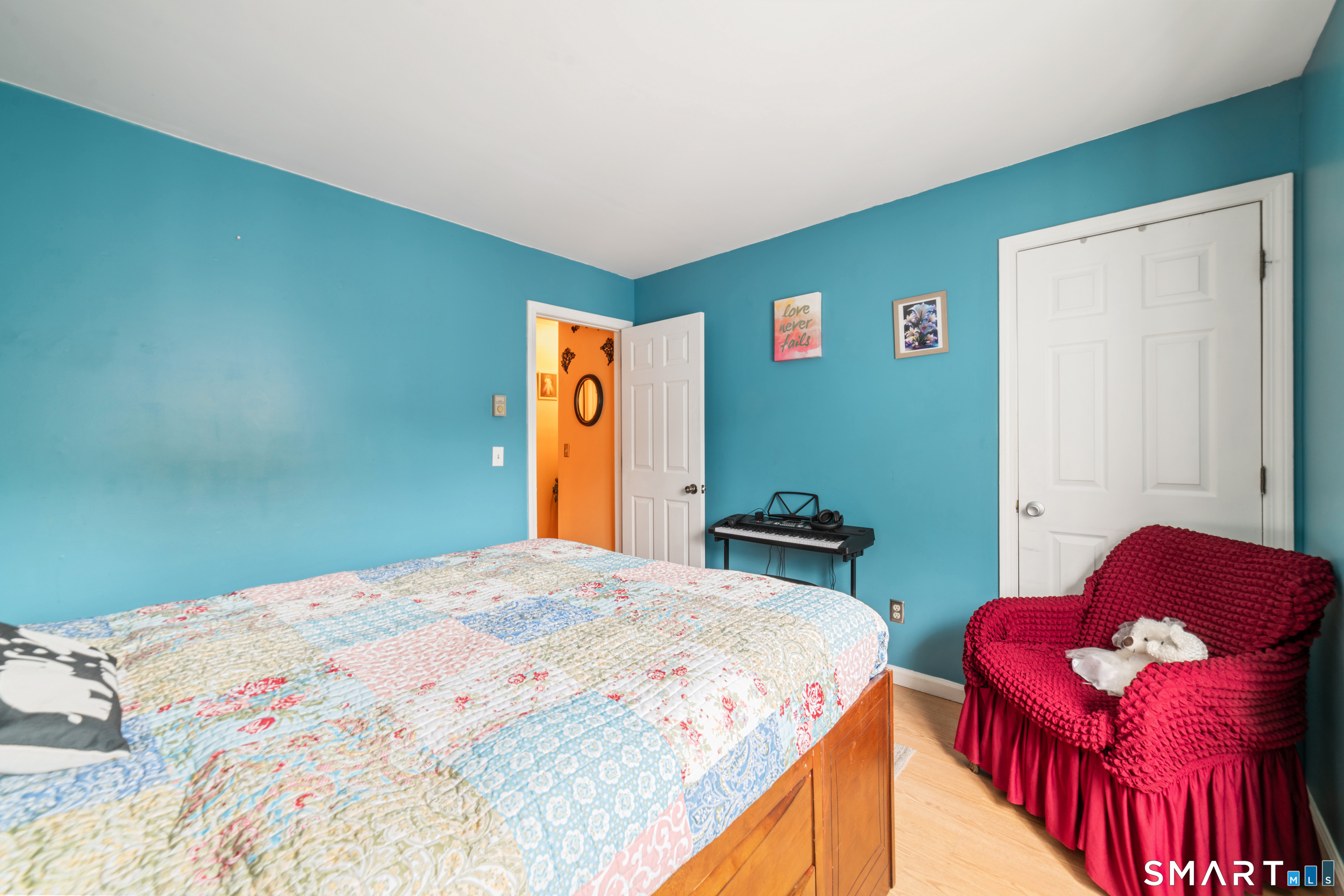 35 Pearl Lake Road Waterbury CT 06706