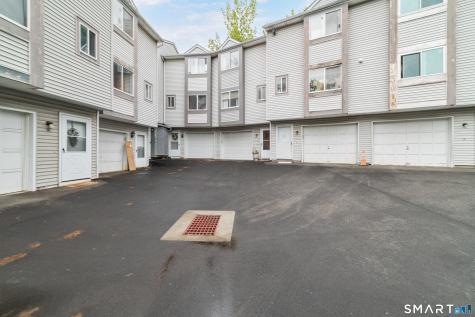35 Pearl Lake Road Waterbury CT 06706