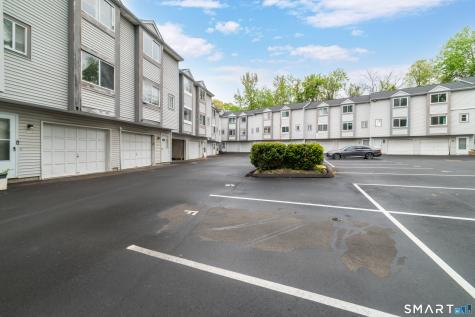 35 Pearl Lake Road Waterbury CT 06706