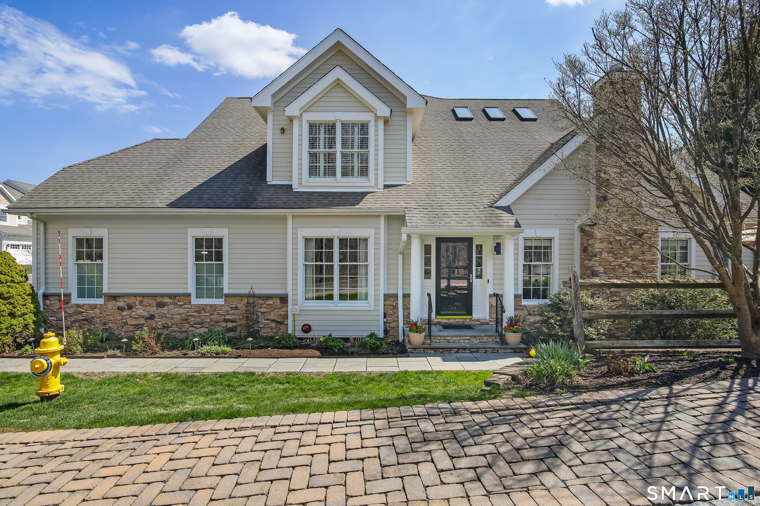 Ridgefield CT, 638 Danbury Road, Unit 64