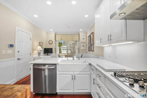 638 Danbury Road Ridgefield CT 06877