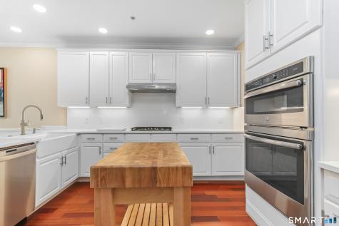 638 Danbury Road Ridgefield CT 06877