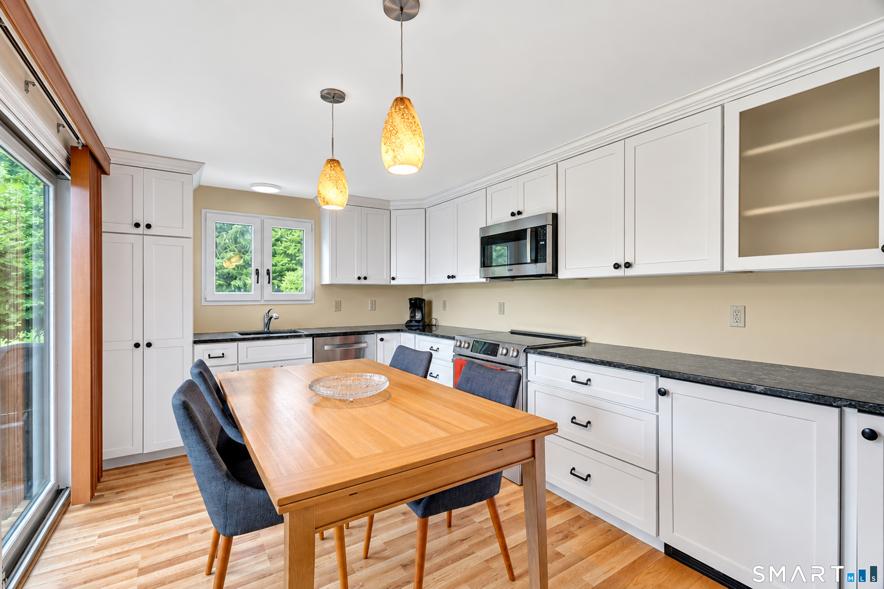 12 River Colony Guilford CT 06437